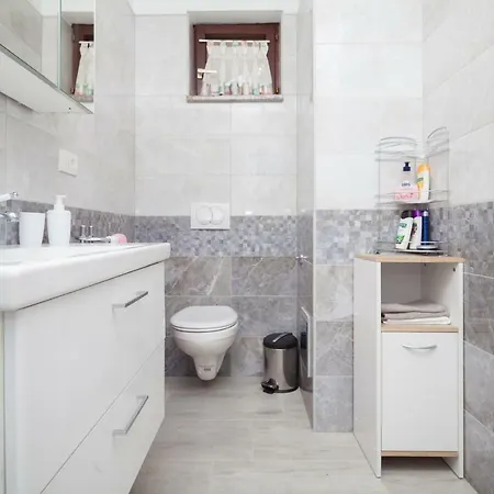 New Brend App Matija Apartment Pinezici (Istria)